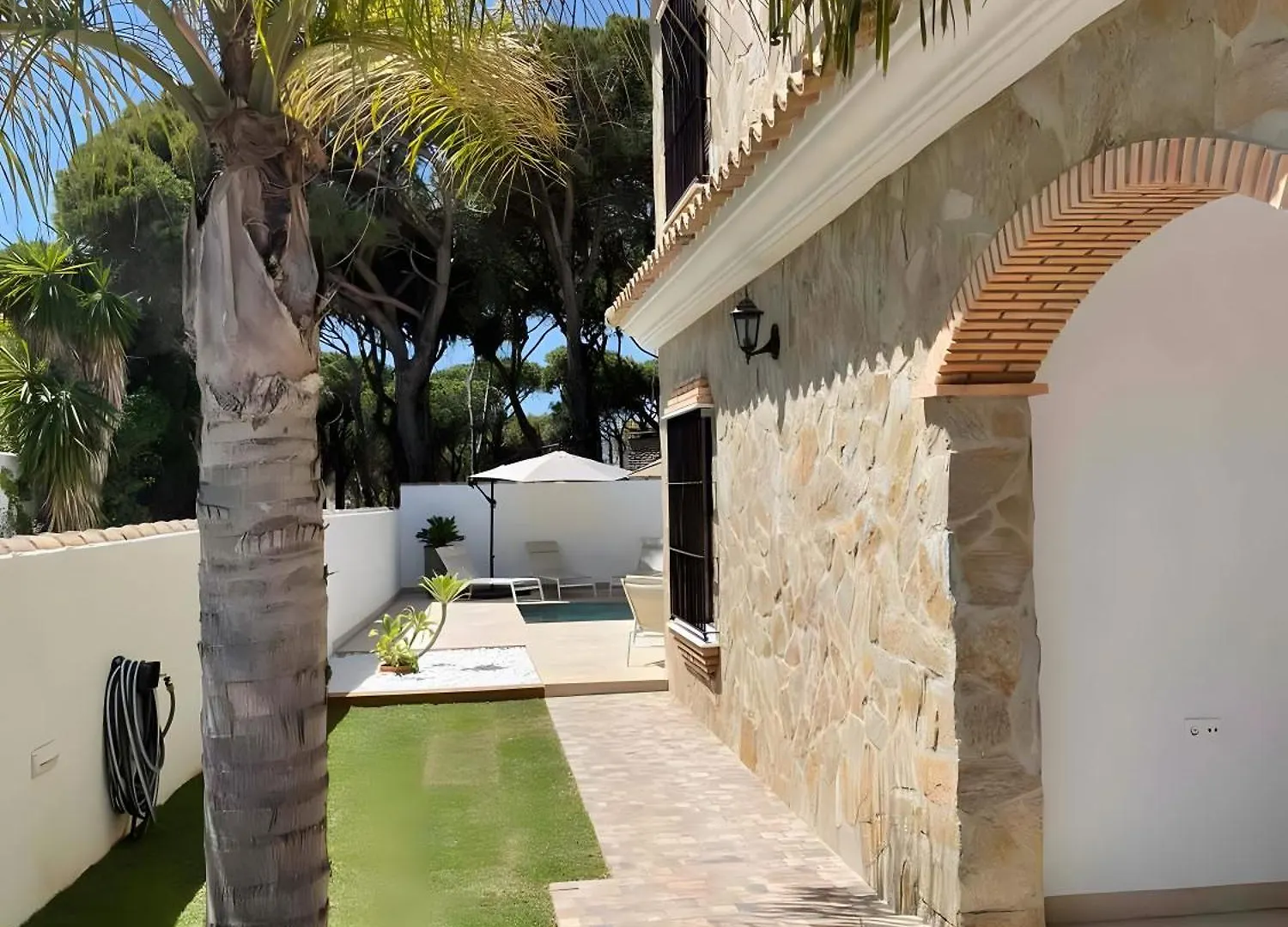 צ'יקלנה דה לה פרונטרה Chalet Con Piscina En Chiclana 0*, צ'יקלנה דה לה פרונטרה