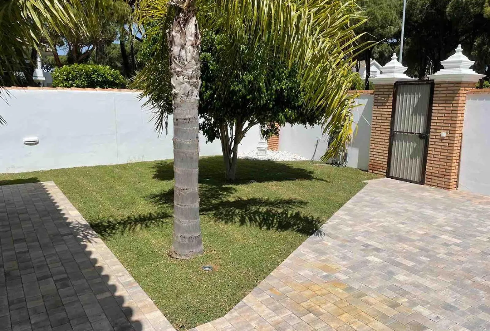 Chalet Con Piscina En Chiclana Chiclana de la Frontera Holiday home